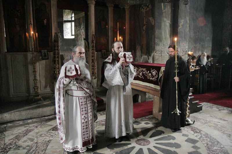 detalj sa liturgije u Decanima