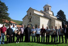 Pcelari sa igumanom u Decanima