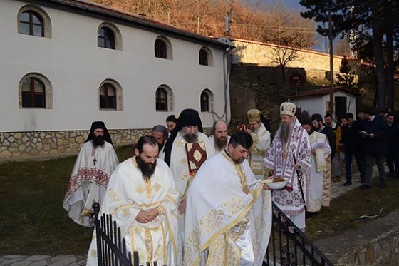 dec-2016-slava-manastira-devic-1